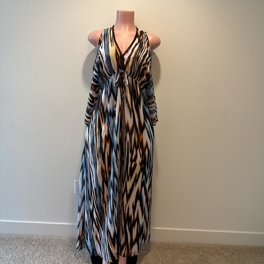 Elegant Zigzag Pattern Maxi Dress